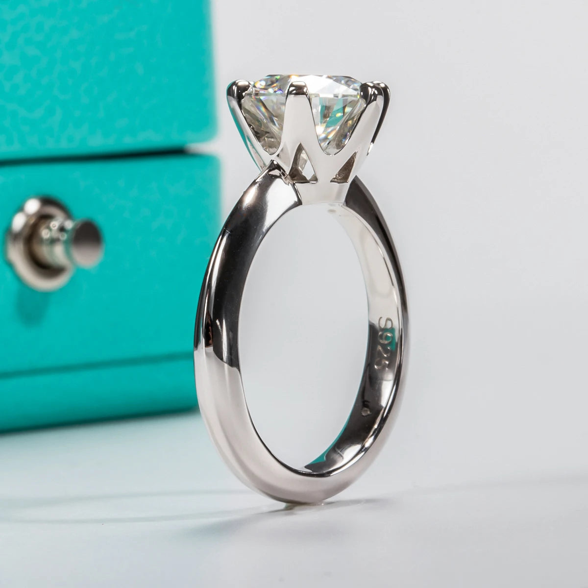 AnuJewel’s Moissanite Magic
