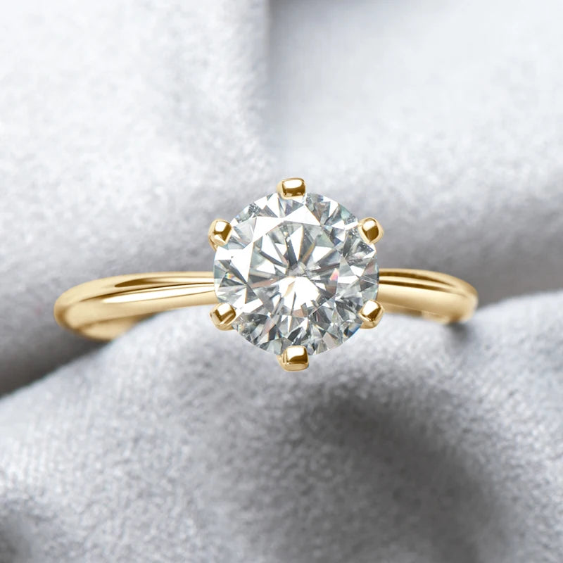 Anziw’s 4 Stunning Moissanite Solitaire Rings