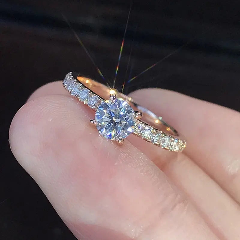 Gold-Color Light Luxury Ring