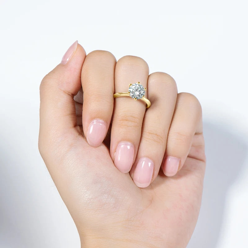 Anziw’s 4 Stunning Moissanite Solitaire Rings
