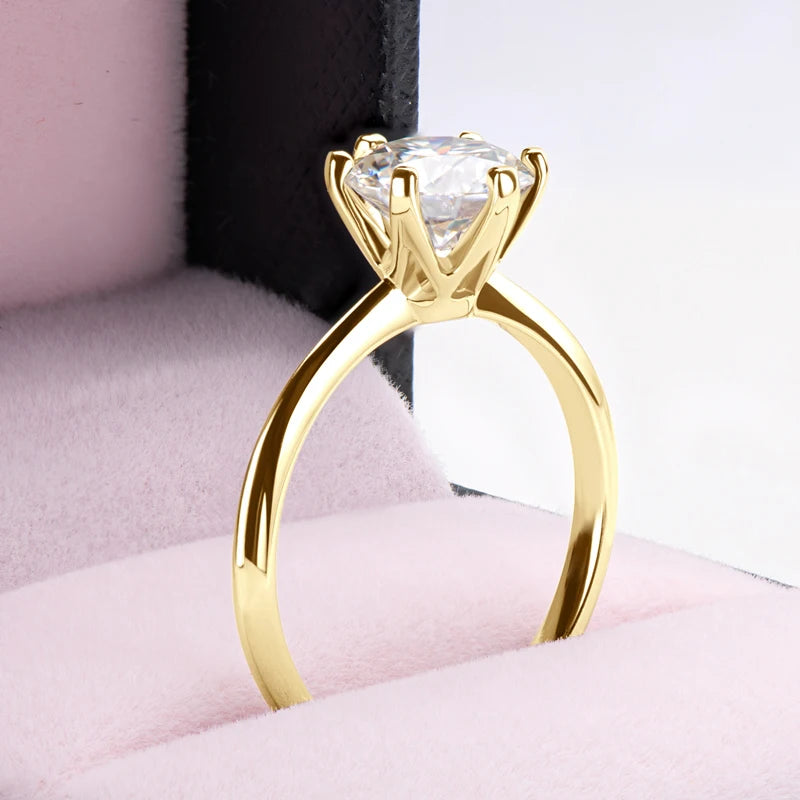 Anziw’s 4 Stunning Moissanite Solitaire Rings