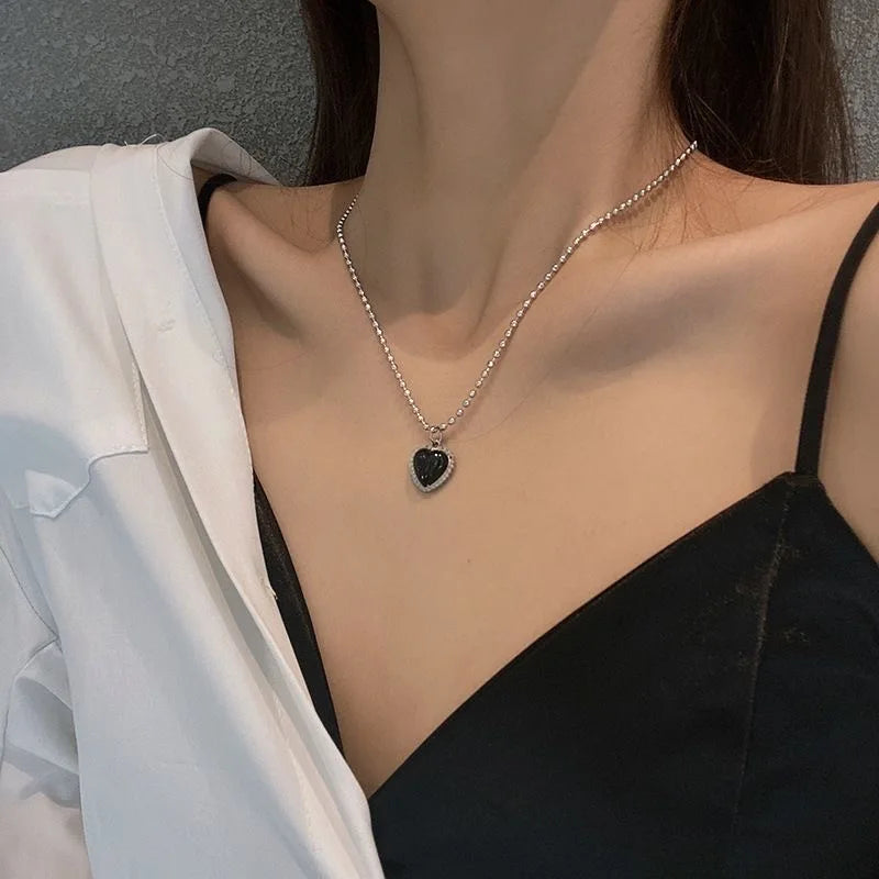 Stylish Love Heart Pendant Necklace