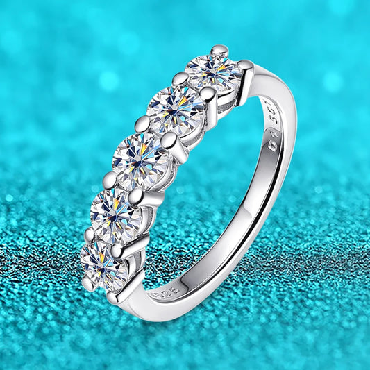 Exquisite White Gold Moissanite Ring